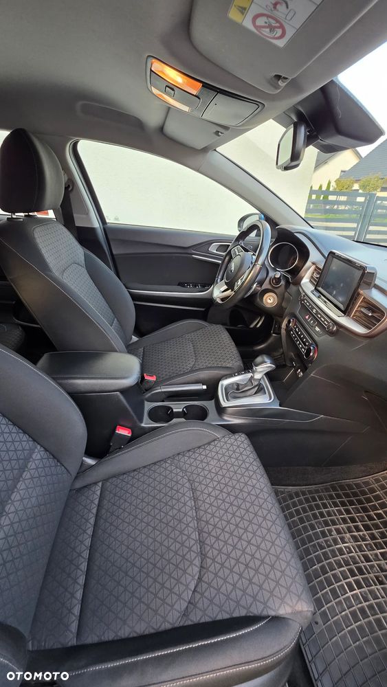 Kia Ceed 1.4 T-GDI M DCT - 9