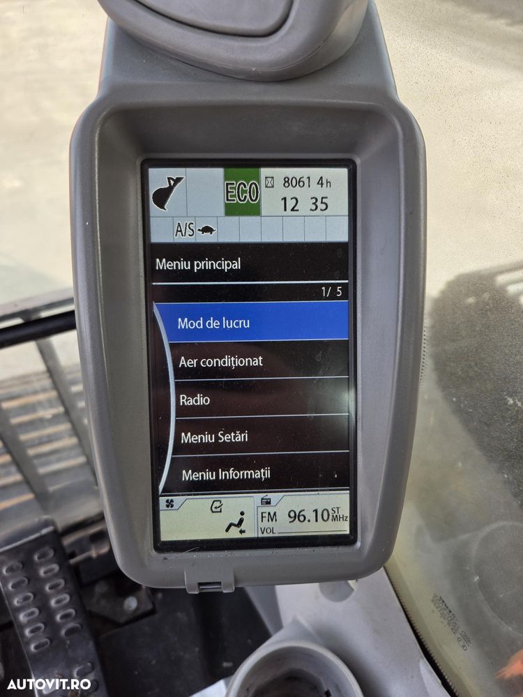 Hitachi ZX350, 2018, 8.061h, cupa noua, Masa operationala 35,6t, Inst hidr pe picon pe brate, inst hidr rotire, gresare automata, senile 90% ok, 3 pompe hidr HITACHI, produs in JAPONIA, Isuzu 282CP, Ad sapare 7,5m, ridica 22t, STARE F BUNA-PROMOTIE 89.900EUR - 8