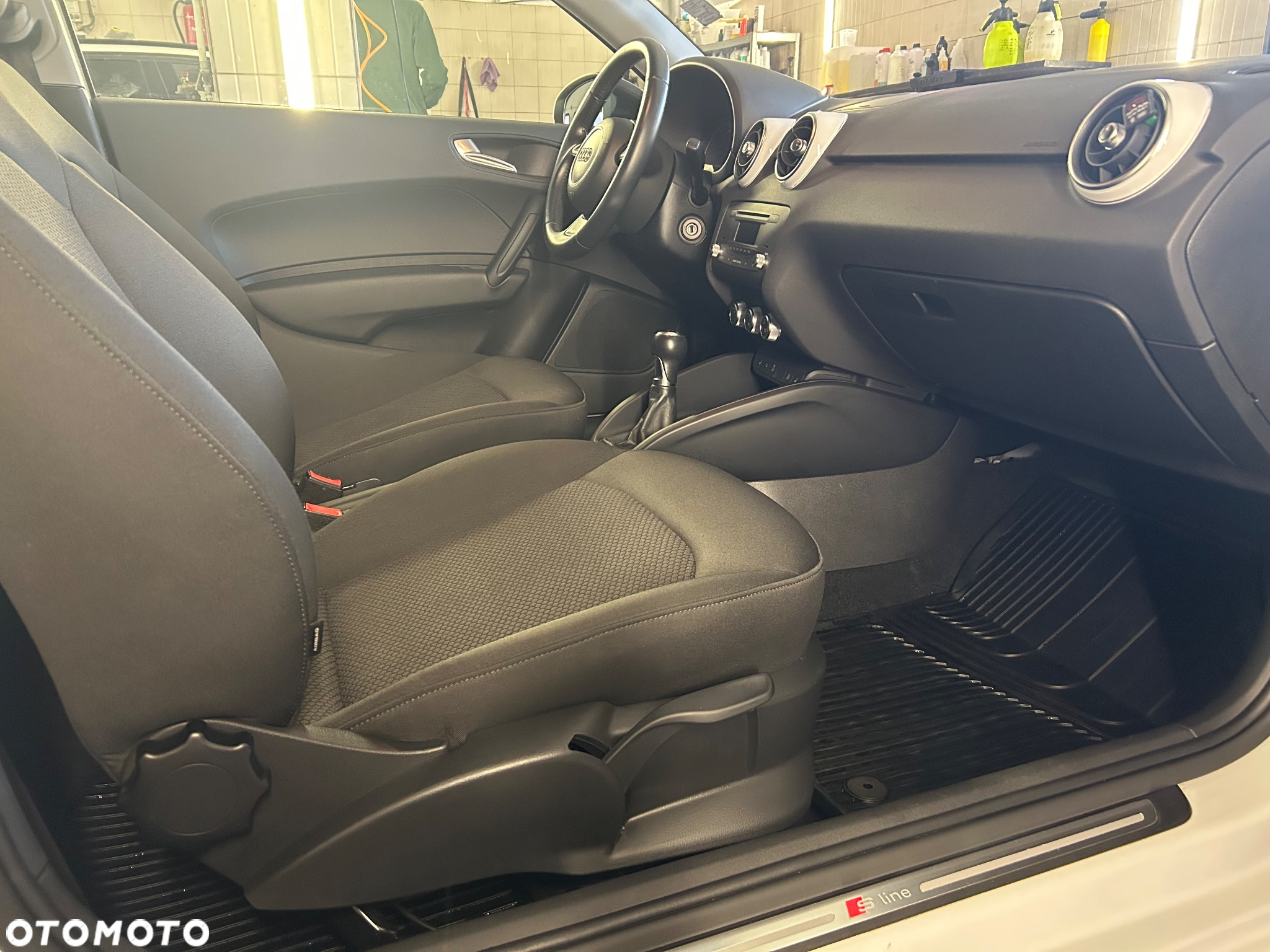 Audi A1 1.2 TFSI Attraction - 14