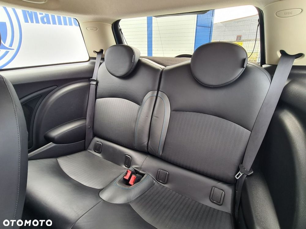 MINI Cooper Bayswater - 21