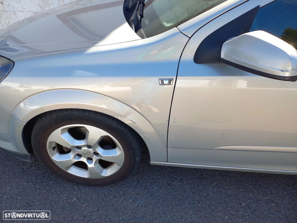 Opel Astra GTC 1.4 - 4