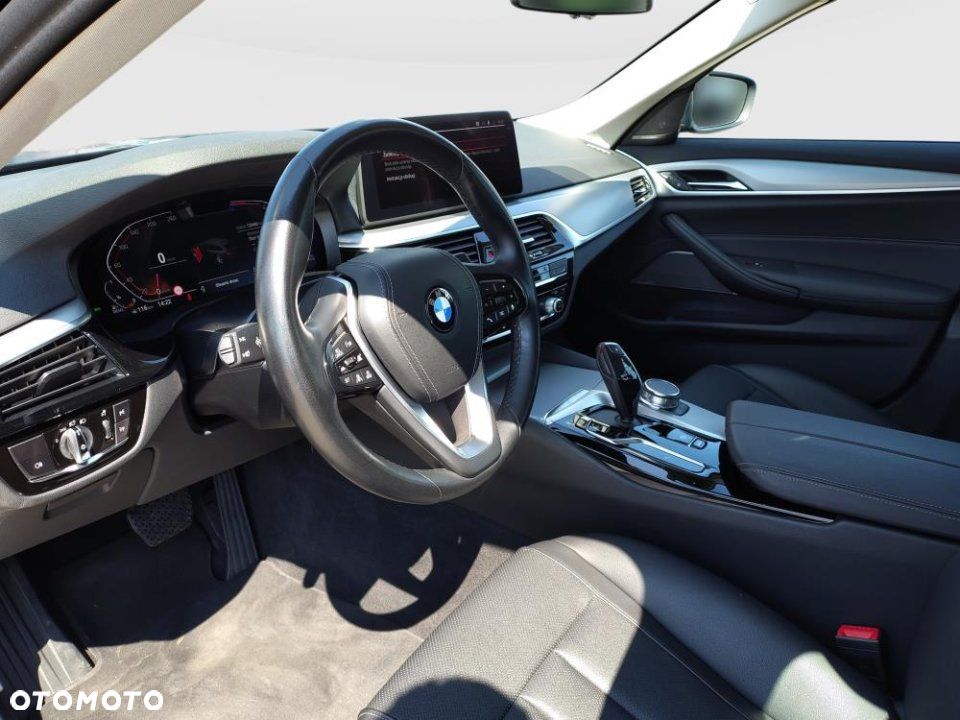 BMW Seria 5 - 10