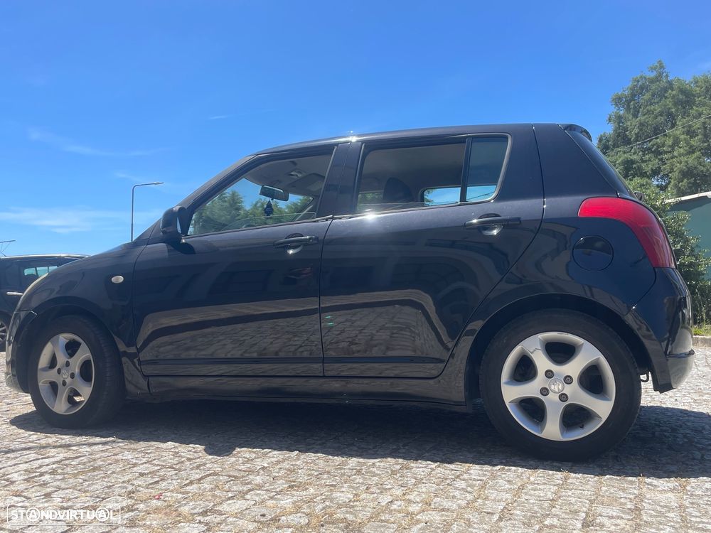 Suzuki Swift 1.3 DDiS GL - 17