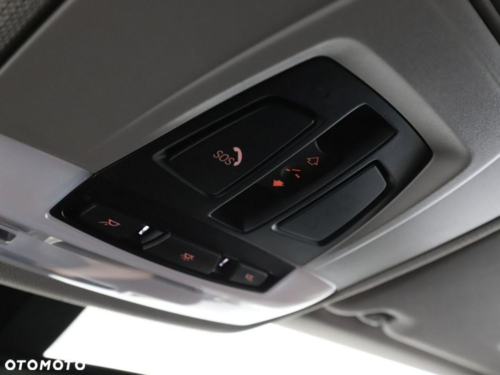 BMW Seria 3 318d - 34