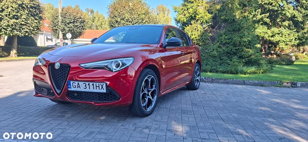 Alfa Romeo Stelvio - 1