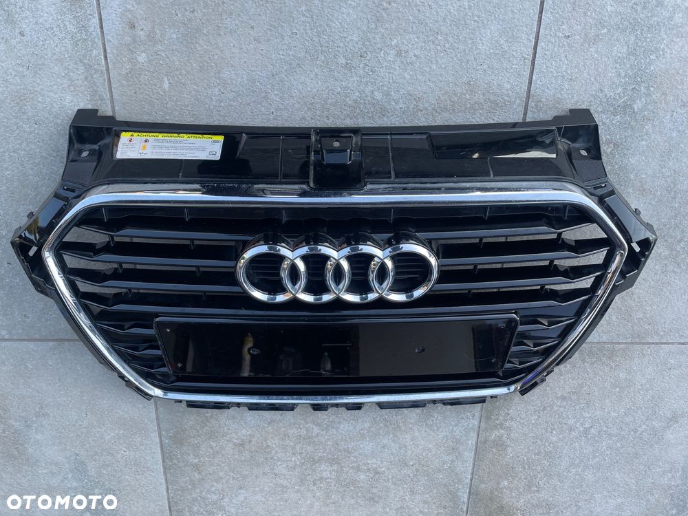 GRILL GRIL ATRAPA ZDERZAKA CHROM 8XA853651B 8XA853651C AUDI A1 8X 18R