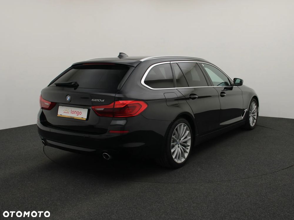 BMW Seria 5 520d Luxury Line - 8