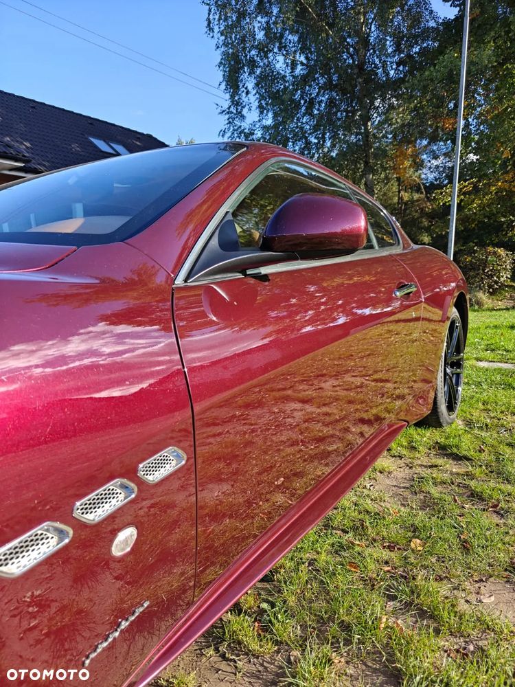 Maserati GranTurismo - 25