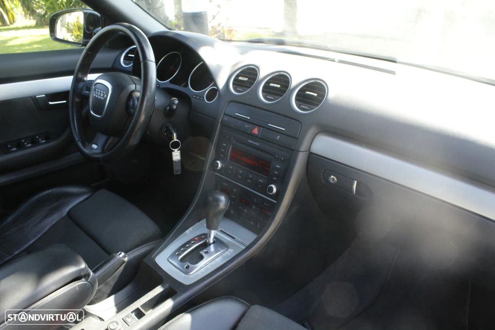 Audi A4 Cabrio 2.0 TDi S-line Multi. - 24