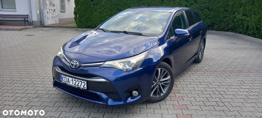 Toyota Avensis Touring Sports 1.8 Executive - 8