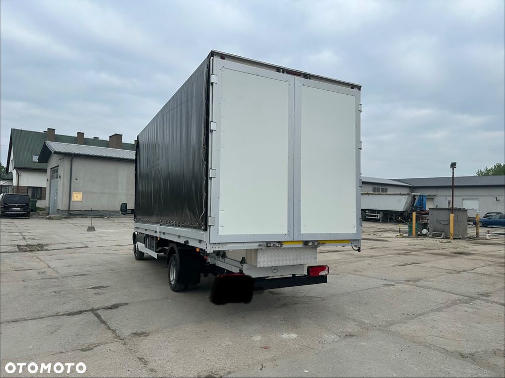 Mercedes-Benz Sprinter 517 - 7