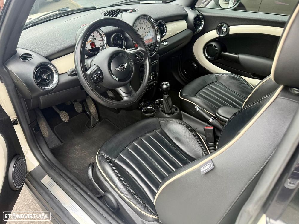 MINI Clubman Cooper D - 9