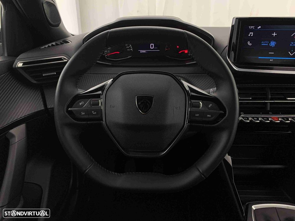 Peugeot 2008 1.2 PureTech Style - 12
