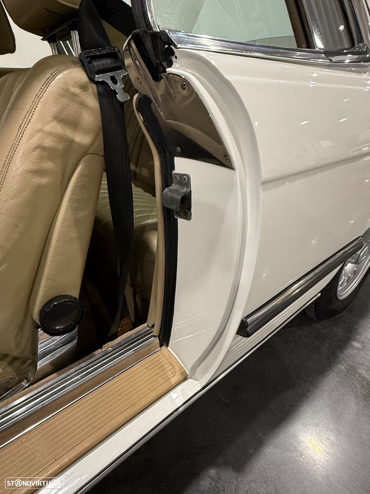 Mercedes-Benz R107 (1971-1989) - 20