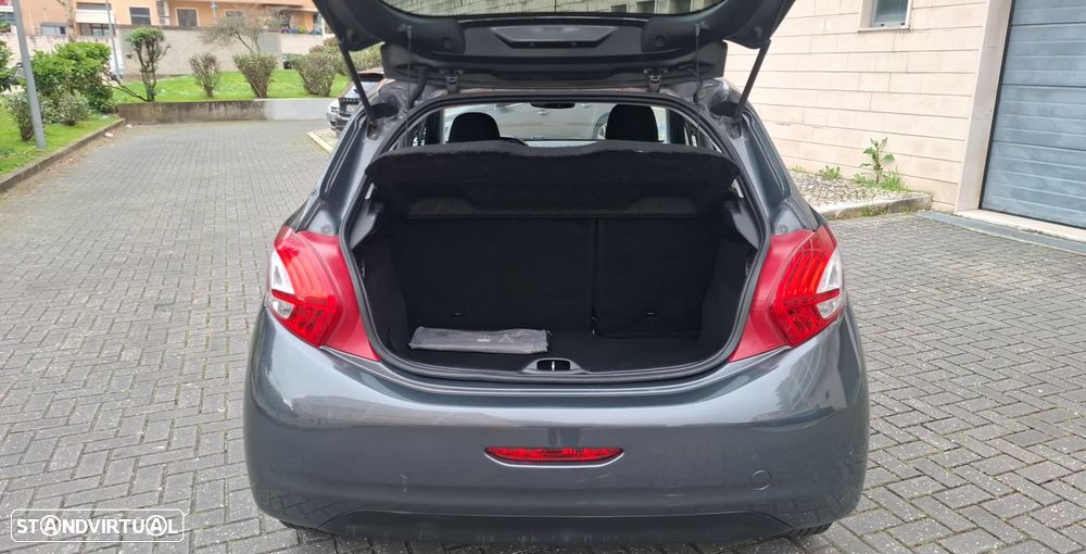 Peugeot 208 1.2 PureTech Active - 6