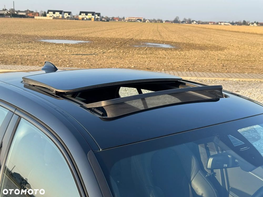 BMW Seria 1 118i M Sport Shadow - 15