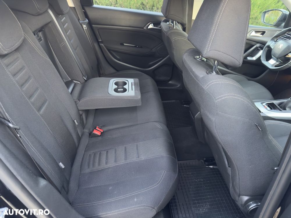 Peugeot 308 130 e-THP Stop & Start Allure - 23