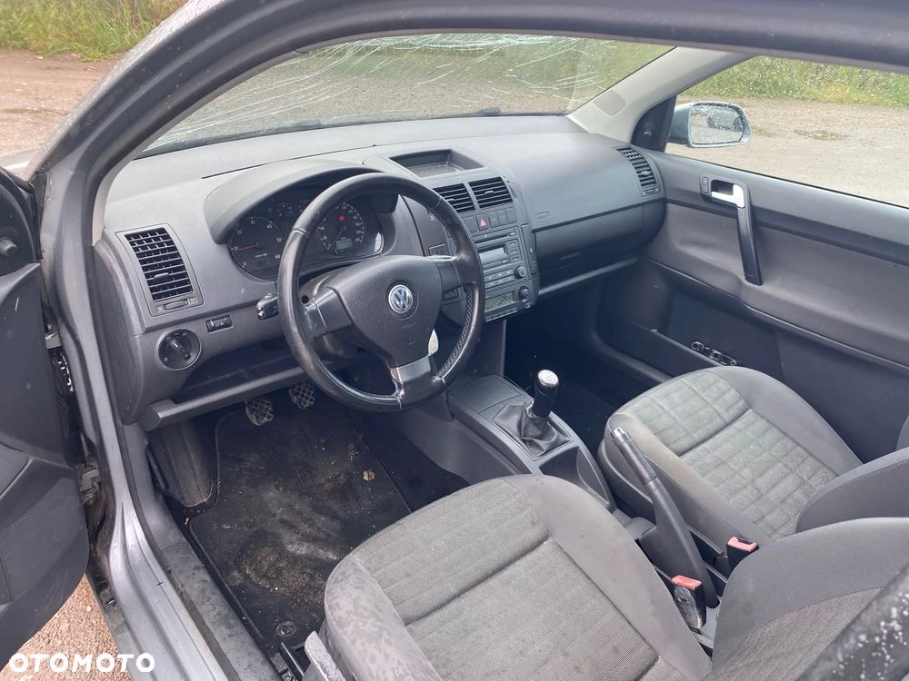 Volkswagen Polo 1.4 TDI Blue Motion - 9