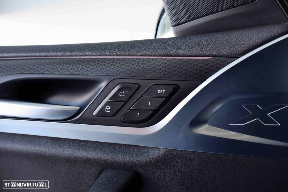 BMW X3 30 e xDrive - 16