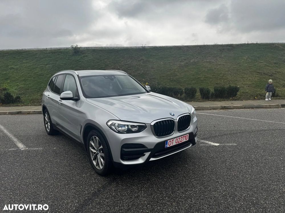 BMW X3 xDrive20i AT xLine - 6