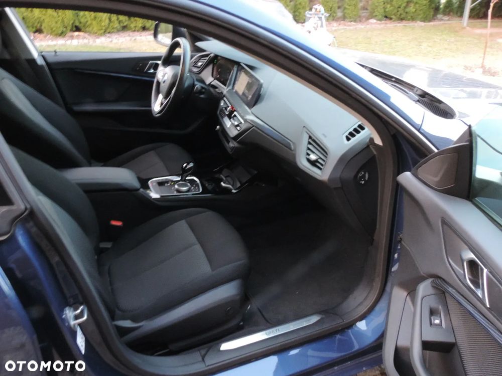 BMW Seria 2 218i Edition Colorvision - 17