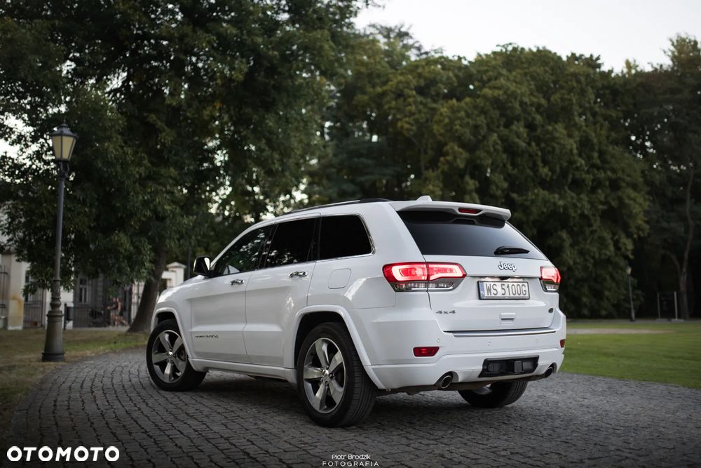 Jeep Grand Cherokee 5.7 V8 HEMI 4WD Automatik Overland - 21