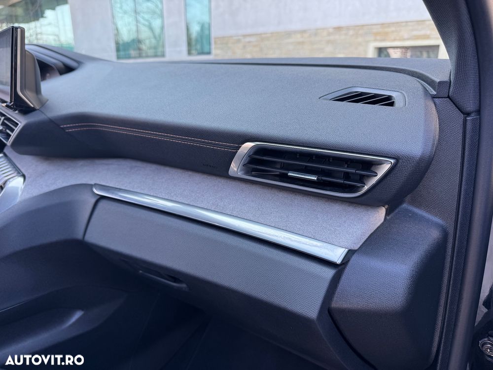 Peugeot 3008 PureTech 130 Stop & Start GPF EAT8 GT - 33