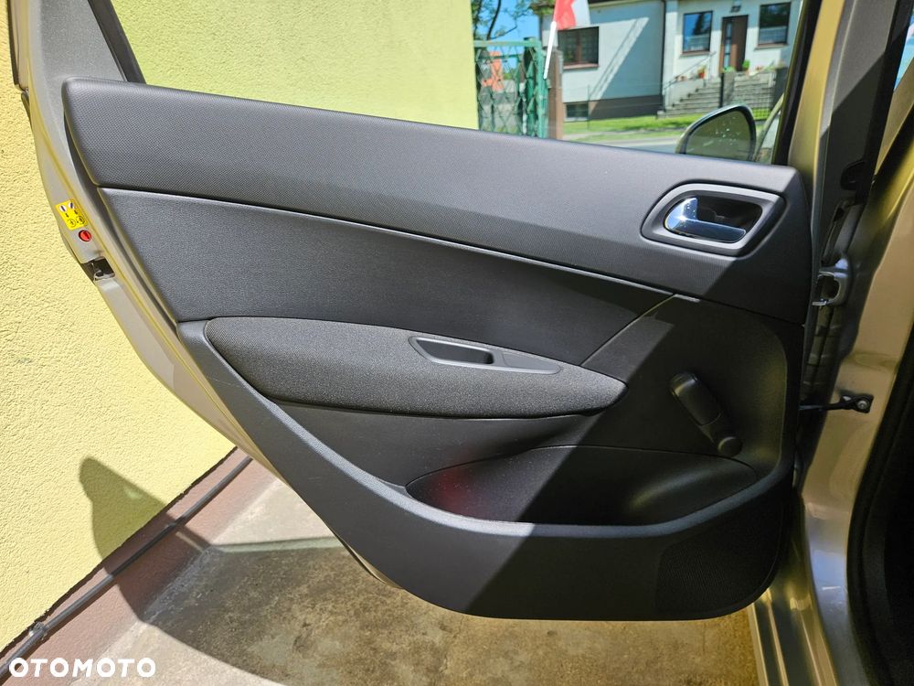 Peugeot 308 - 14