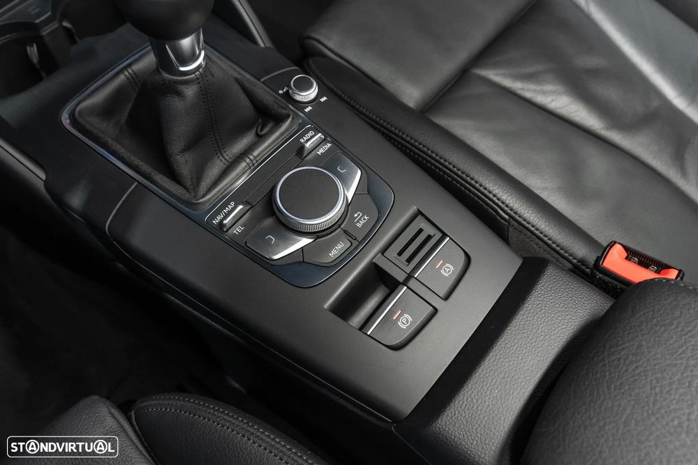 Audi A3 Sportback 35 TFSI S line - 18