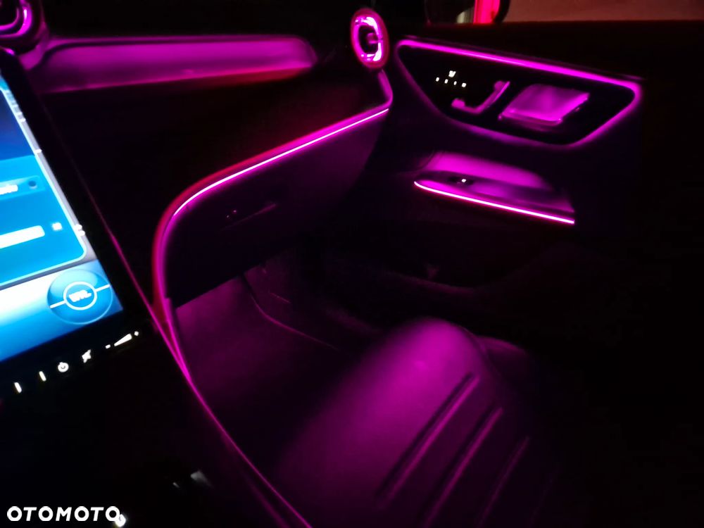 Mercedes-Benz GLC 300 4Matic 9G-TRONIC AMG Line Advanced - 35