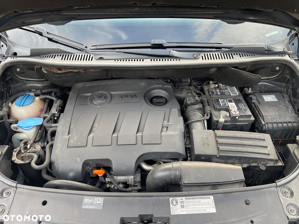 Volkswagen Caddy Maxi Comfortline DSG - 12