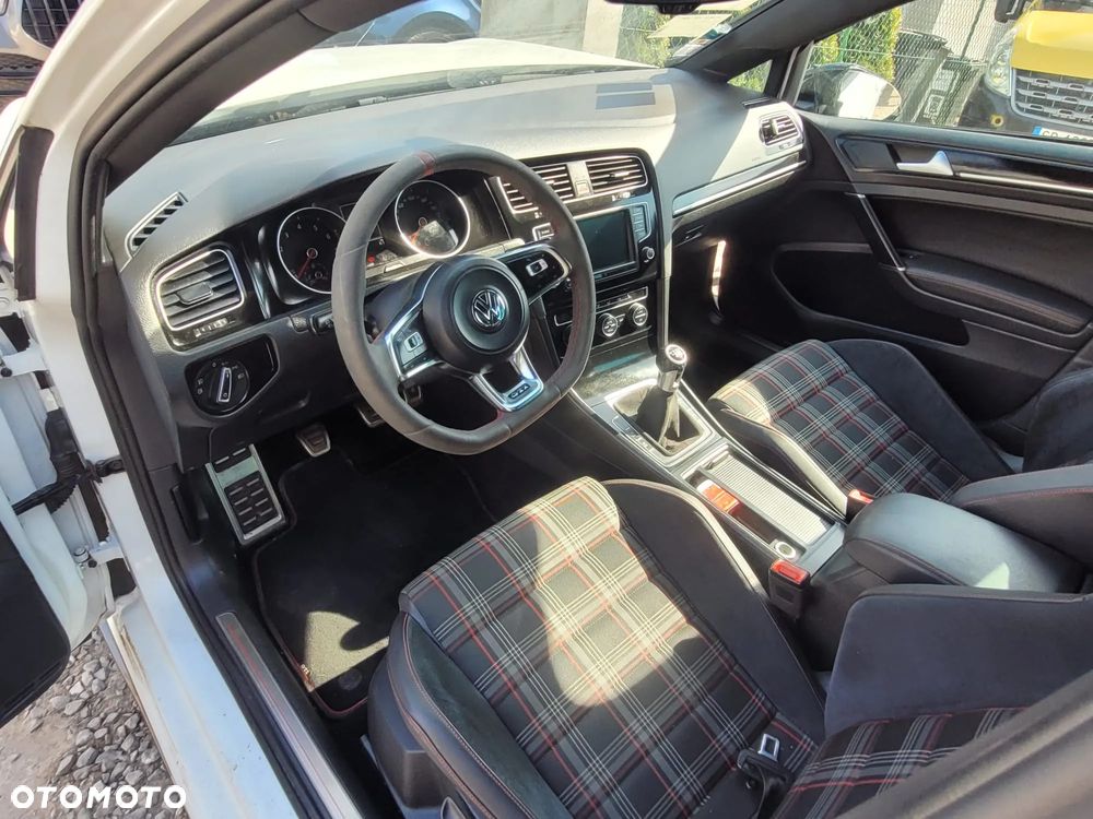 Volkswagen Golf 2.0 TSI BMT GTI - 19
