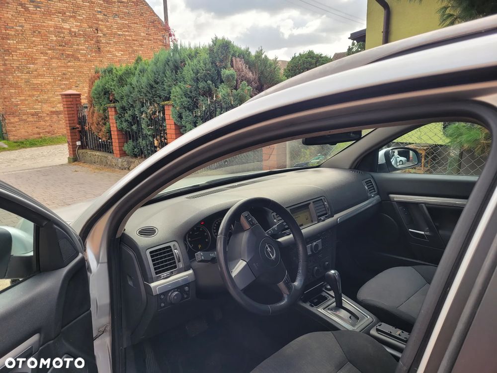 Opel Vectra 1.9 CDTI DPF Automatik Edition - 3