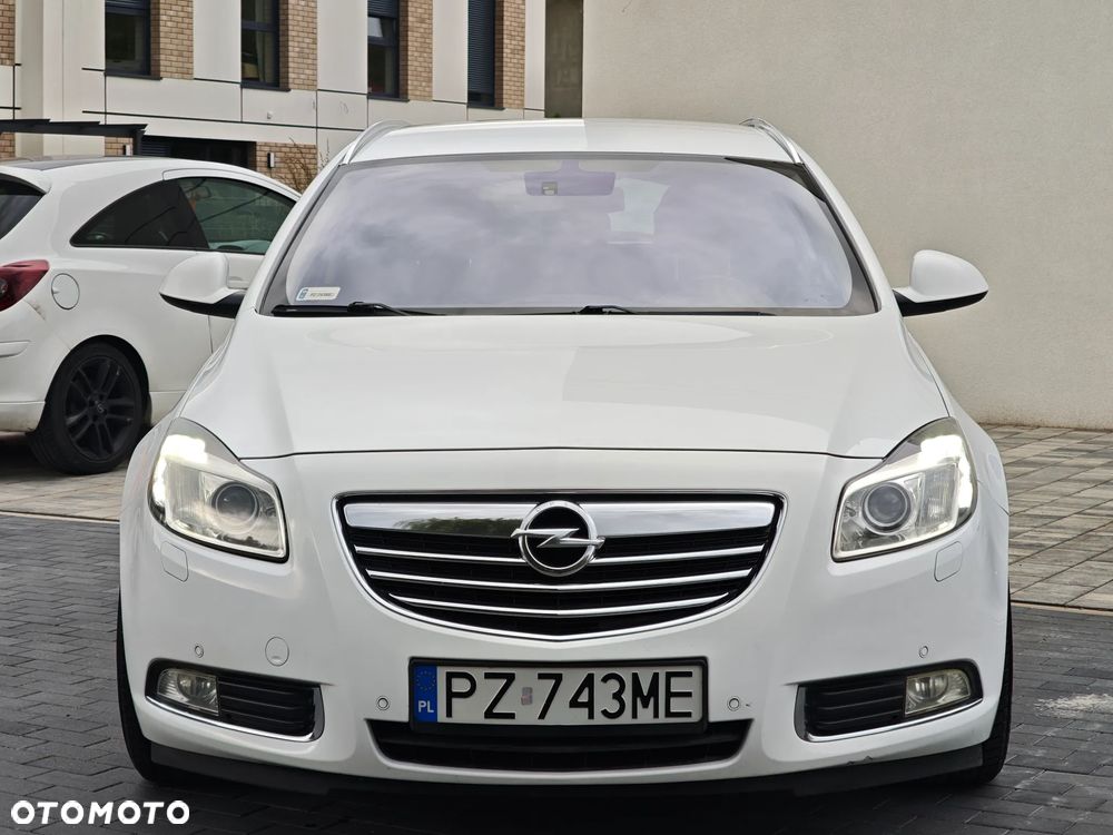 Opel Insignia - 1
