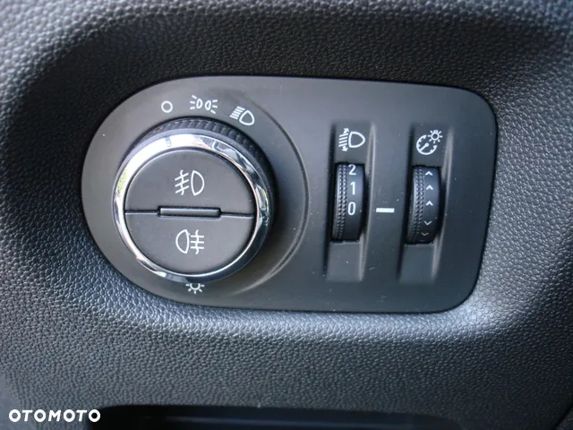 Opel Corsa 1.3 CDTI Cosmo - 24