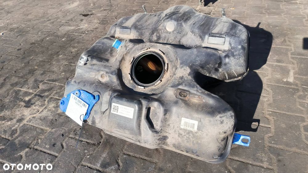 99120102104 Porsche Cayman 981 2.7B 2016 Benzyna Zbiornik paliwa - 3