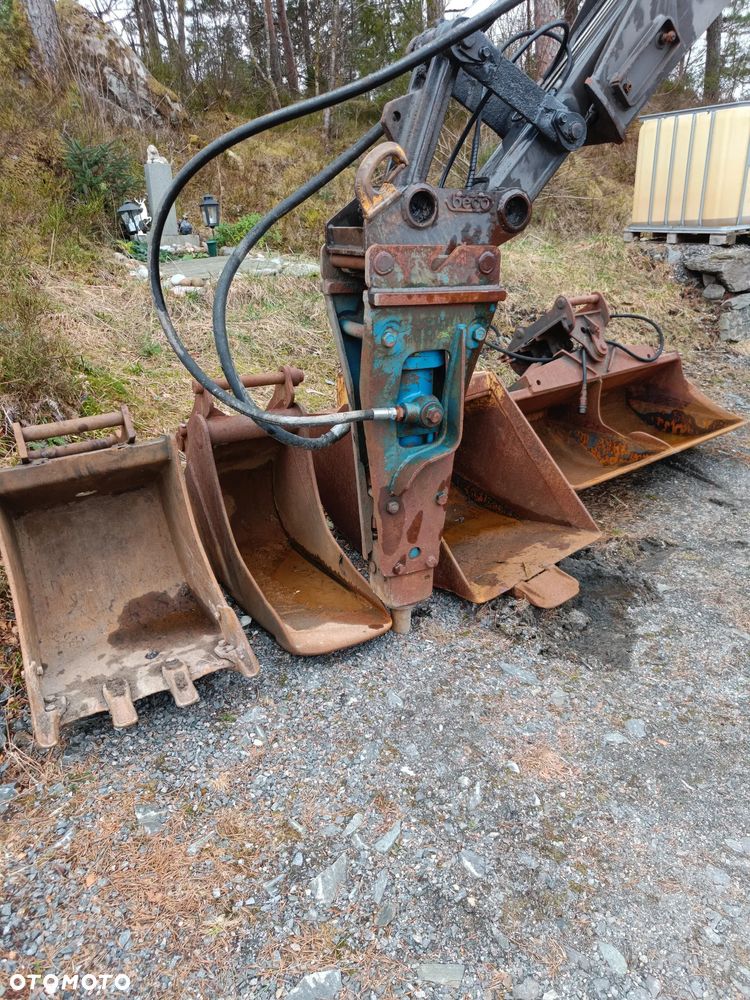 Volvo Bl 71, ROK 2003 Z przodu szuflada 4 w 1. - 14
