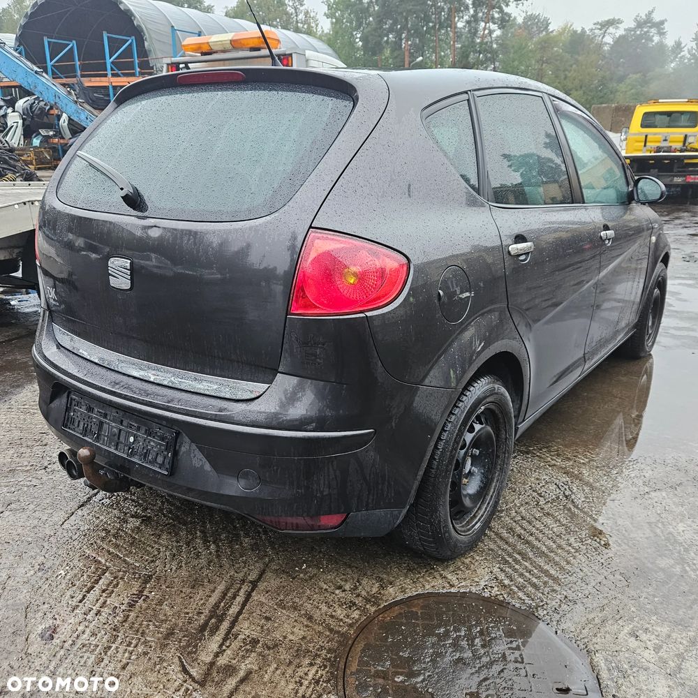 Seat Altea 2,0 FSI (L59N) pojazd na części: maska, zderzak, drzwi, szyby, lusterka, chłodnica ... - 12
