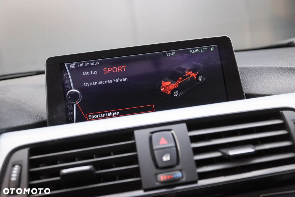 BMW Seria 3 320d Blue Performance Sport Line - 30