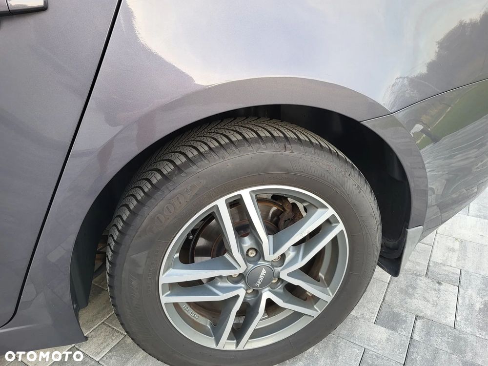 Chevrolet Cruze - 10