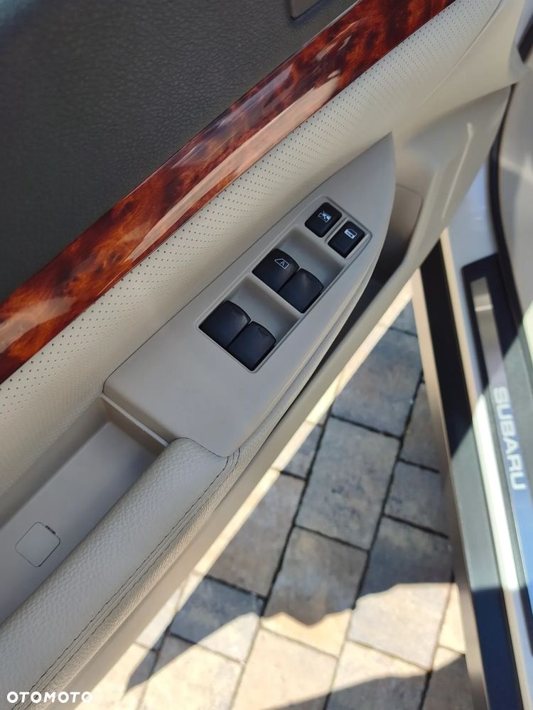 Subaru Outback - 34