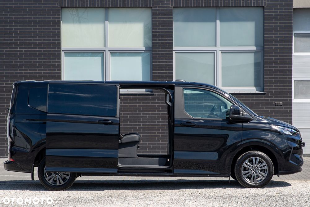 Ford Tourneo Custom - 4
