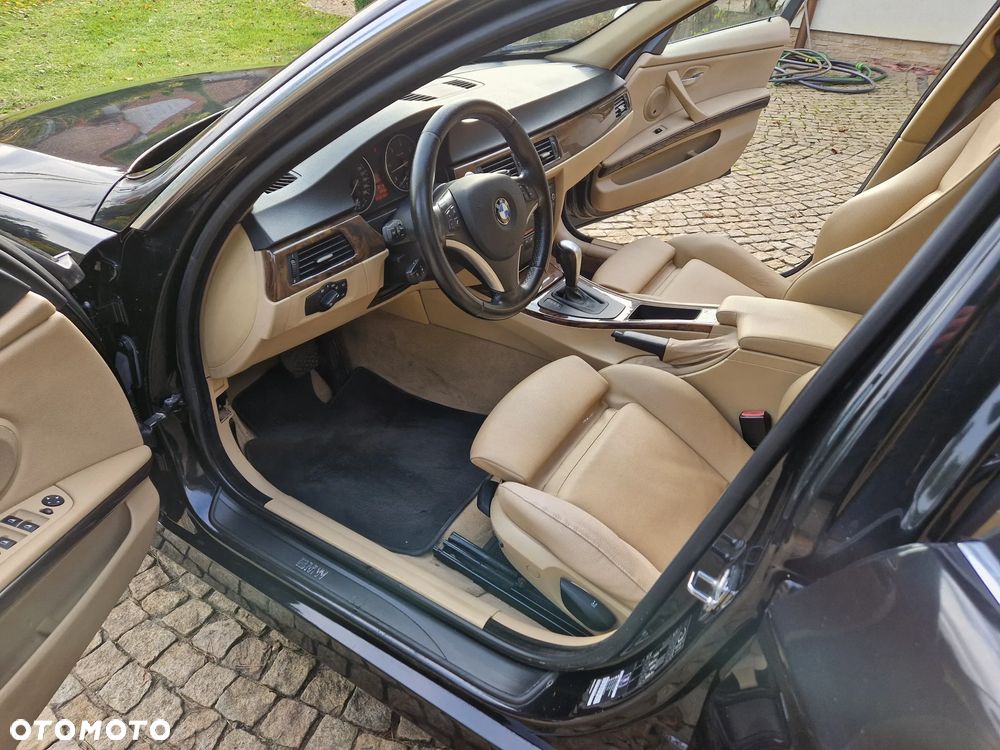 BMW Seria 3 335d DPF Edition Sport - 10