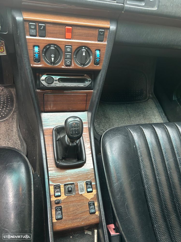 Mercedes-Benz C 200 - 5