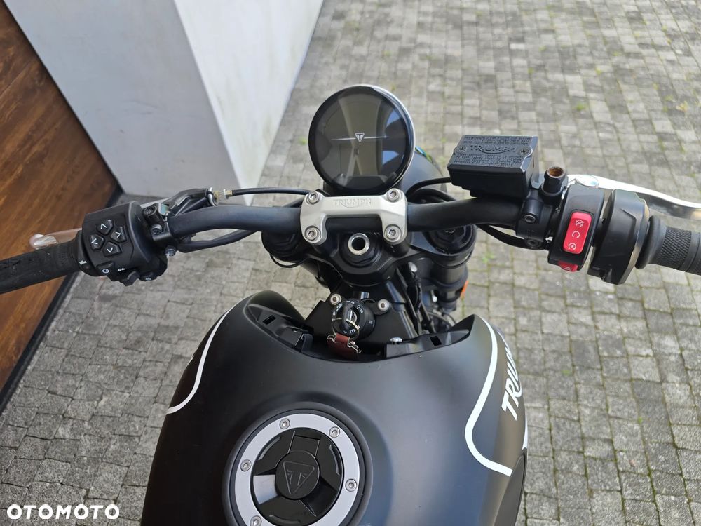 Triumph Trident - 11