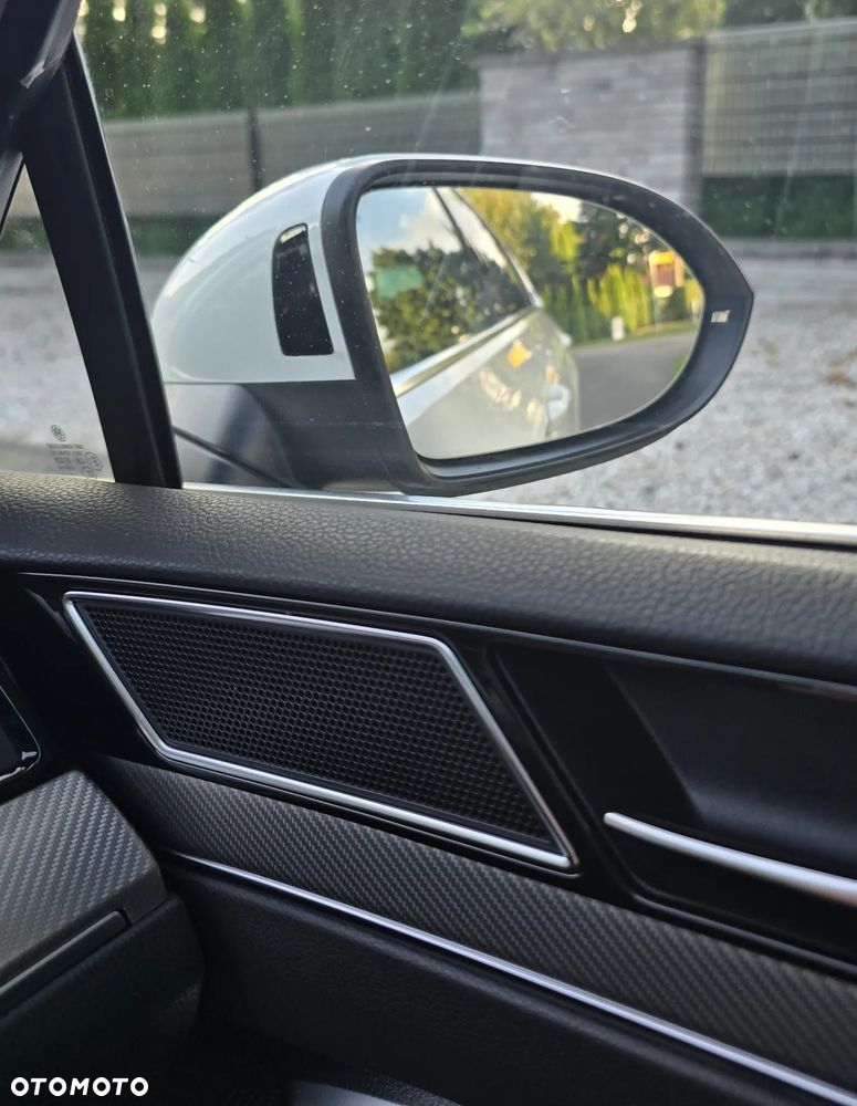Volkswagen Passat - 18