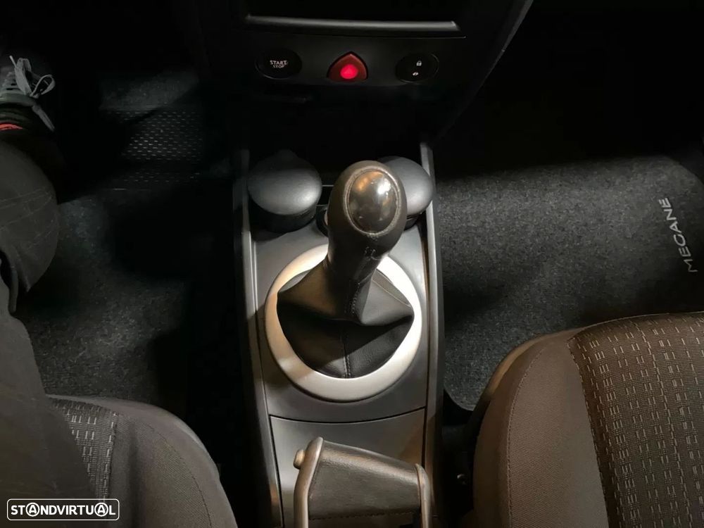 Renault Mégane 1.5 dCi Dynamique - 13