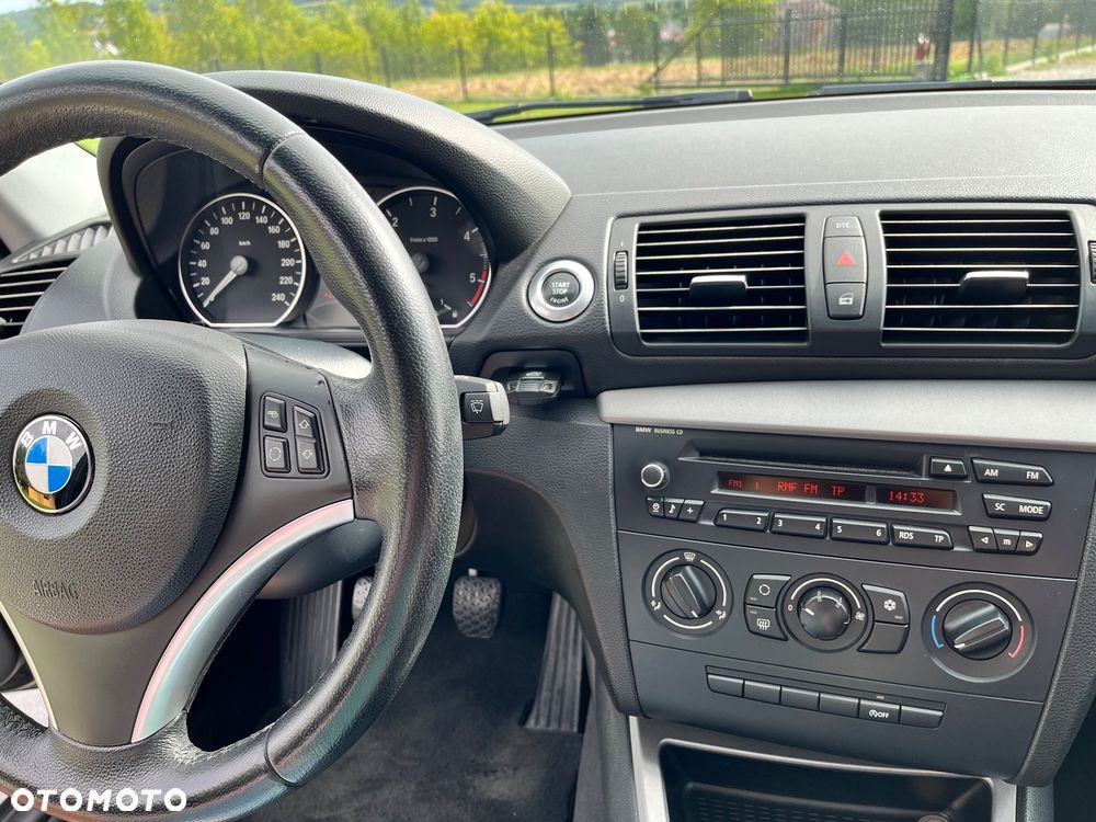 BMW Seria 1 116d - 14