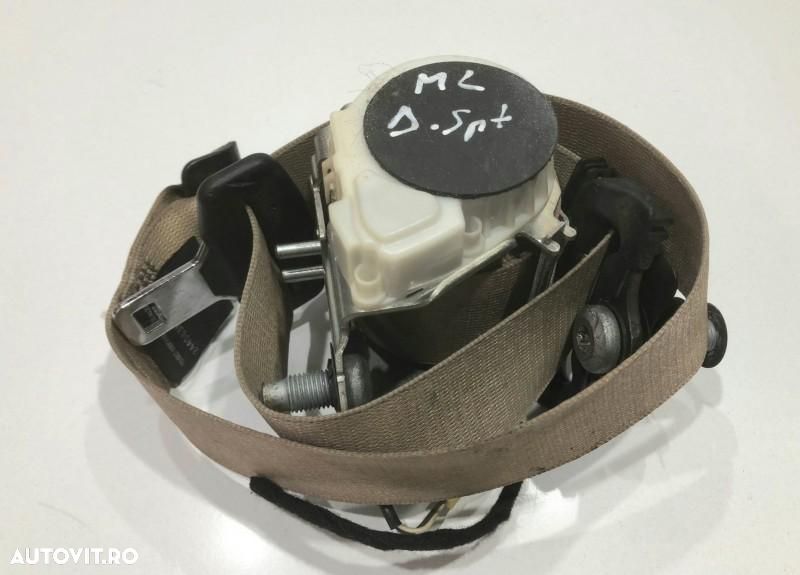 Centura de siguranta dreapta spate a1648600485 Mercedes-Benz ML W164 - 1