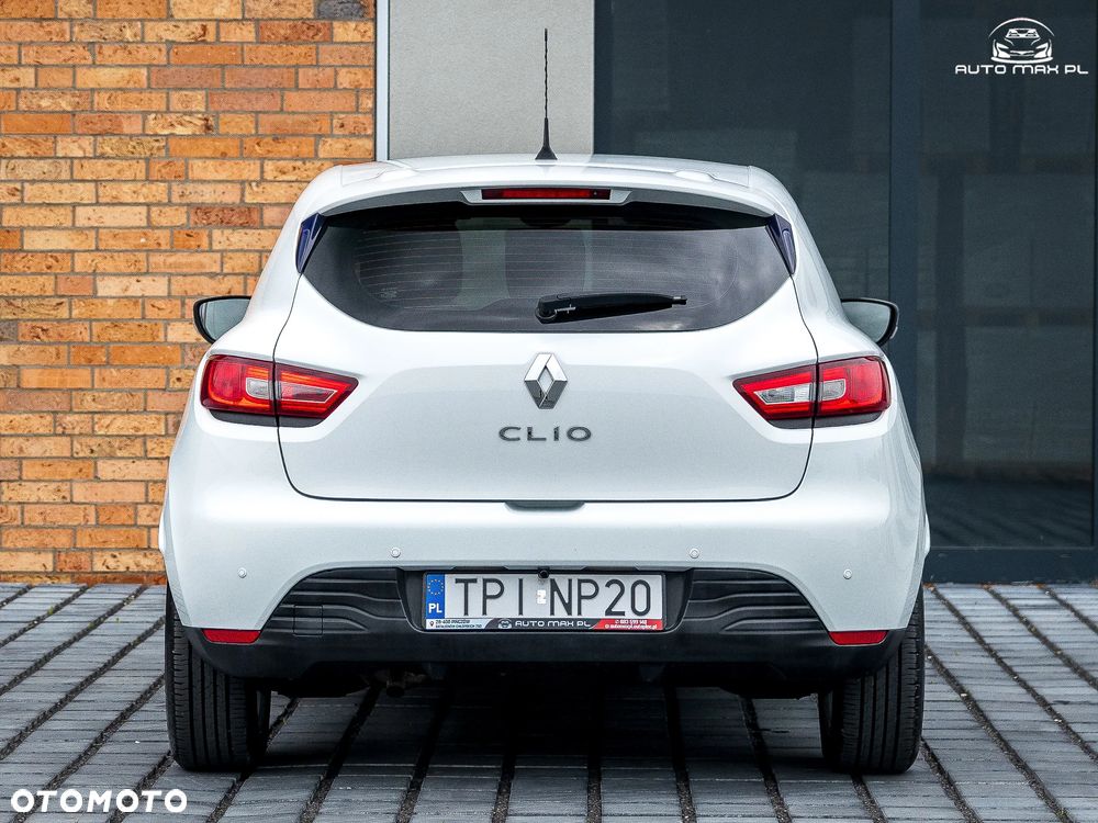 Renault Clio 1.2 16V 75 Life - 8